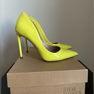 Steve Madden Pointed Toe Heels